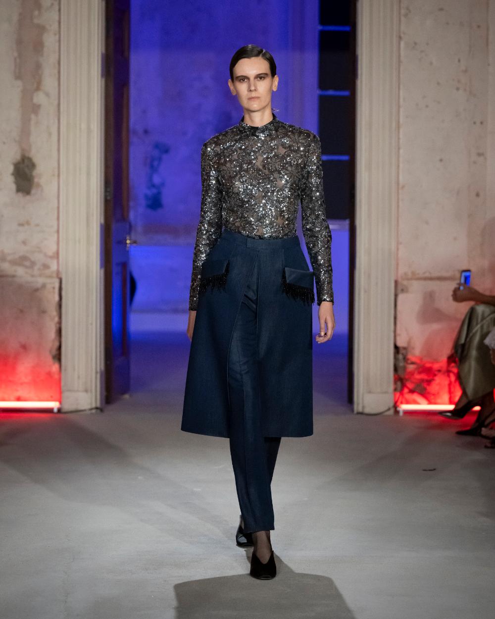 Huishan Zhang Spring 2025 Look 7; Photo: Courtesy of Huishan Zhang